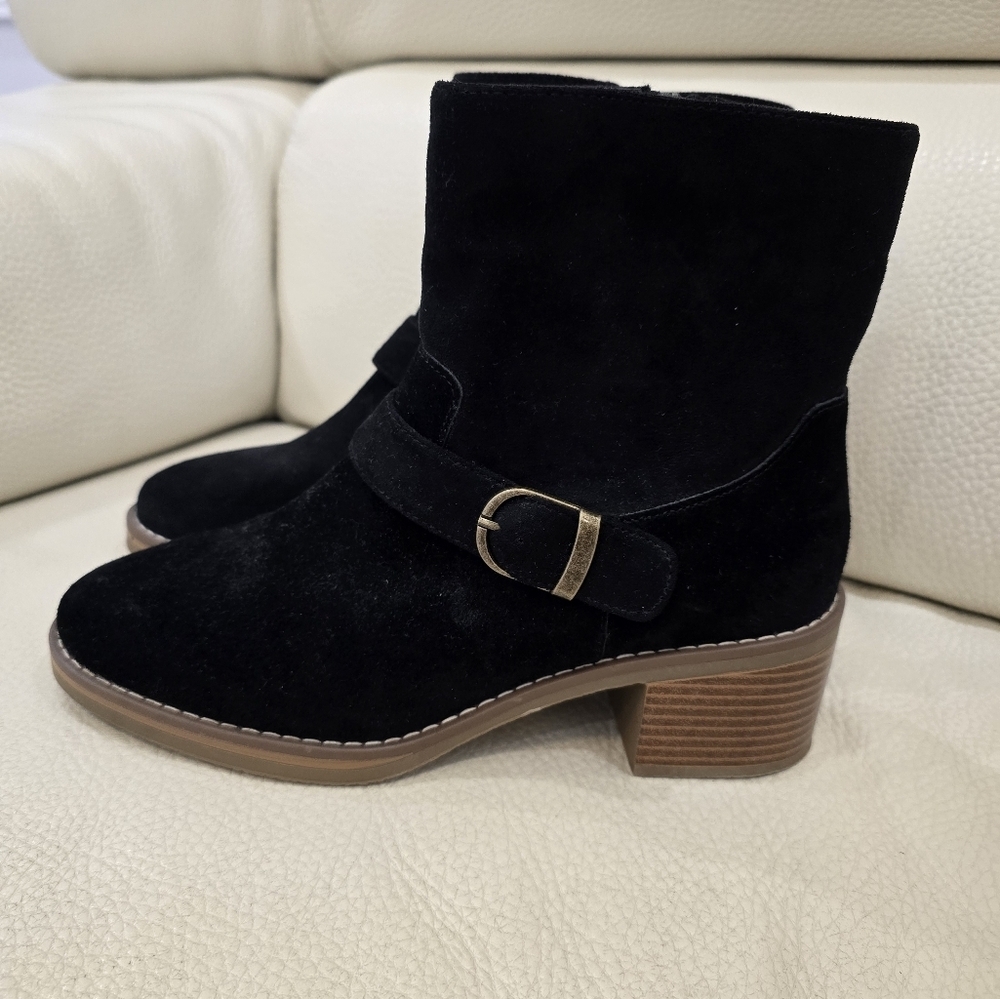KENSIE Black Ankle Boots Buckle Zipper 100% Suede Leather Size 8.5